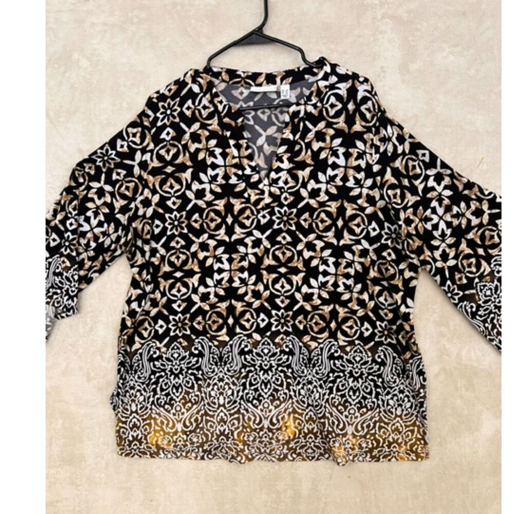 Susan Graver, Brown and black geometric ombre top with bell sleeves, 2XL